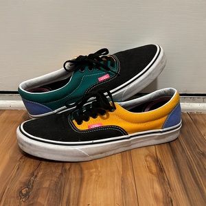 Vans Mens Classic Low Top Yellow Green Black Blue Canvas Skate Shoes. Size 9.5